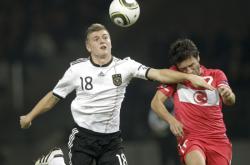 开云APP-包含塞浦路斯队努力拼搏，为欧洲杯预选赛取得胜利的词条