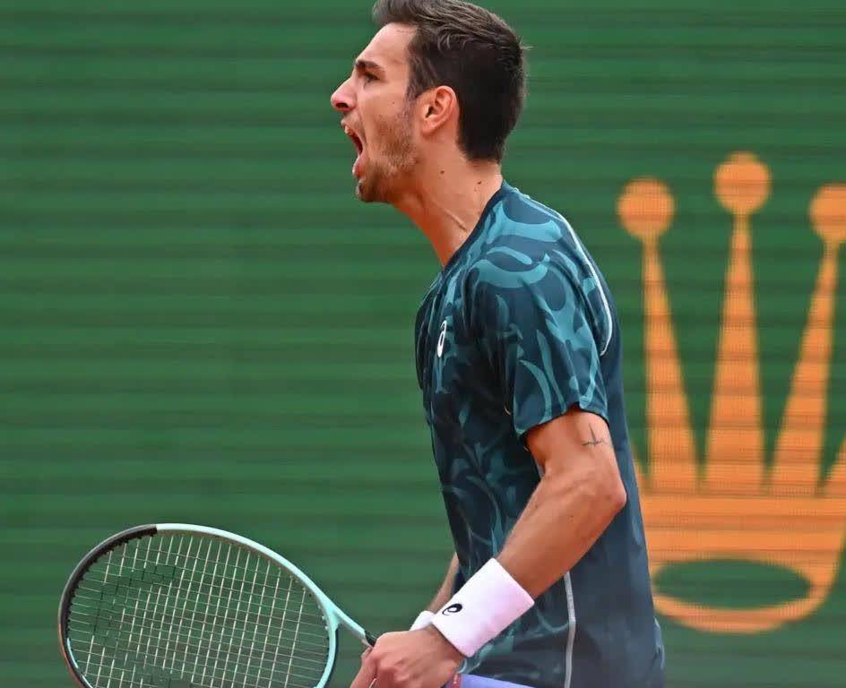 意大利网球队逆转日本网球队,费德勒绝境逆转的简单介绍 意大利网球队逆转日本网球队,费德勒绝境逆转的简单介绍